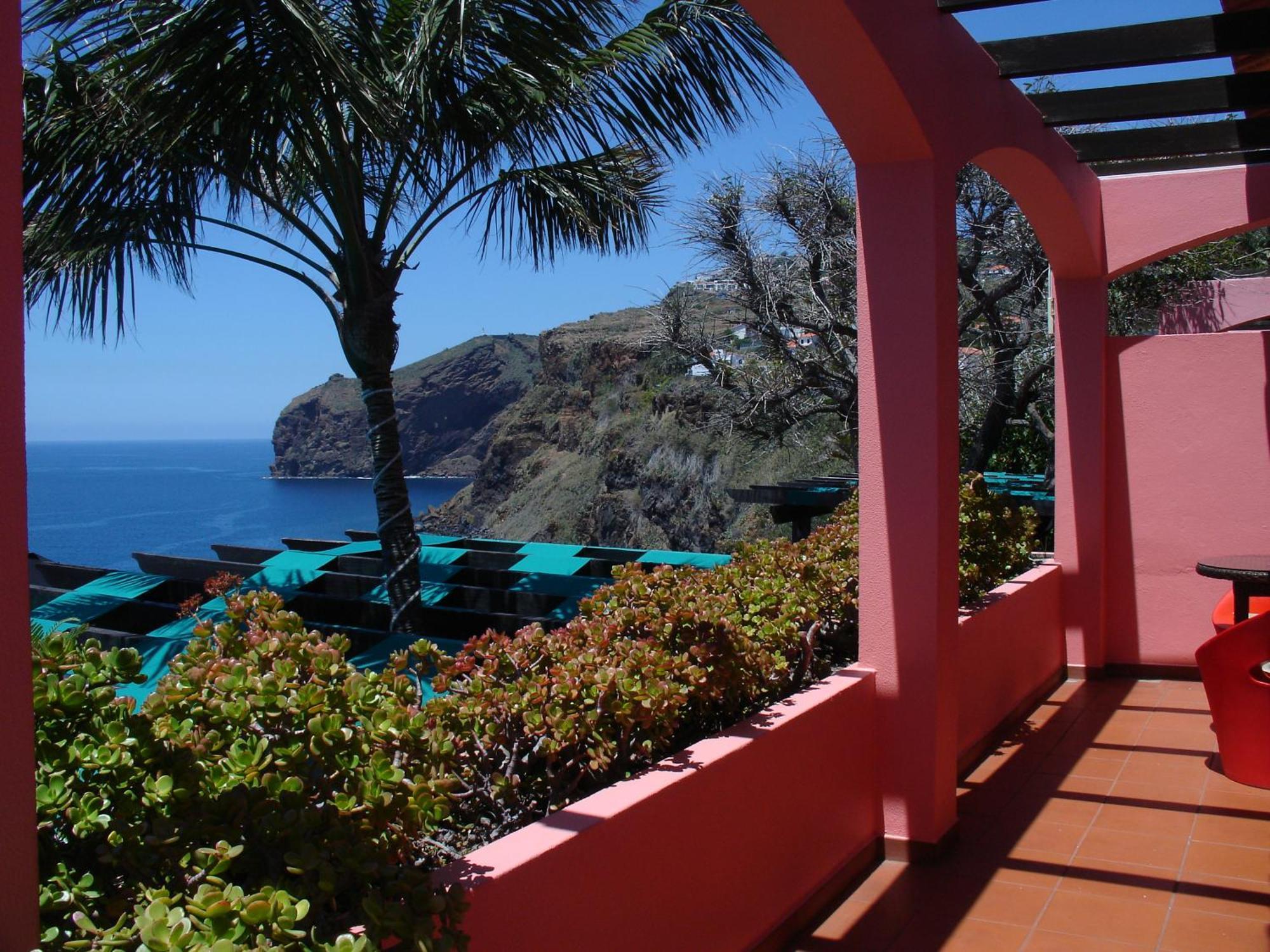 Inn & Art Madeira Caniço Eksteriør bilde