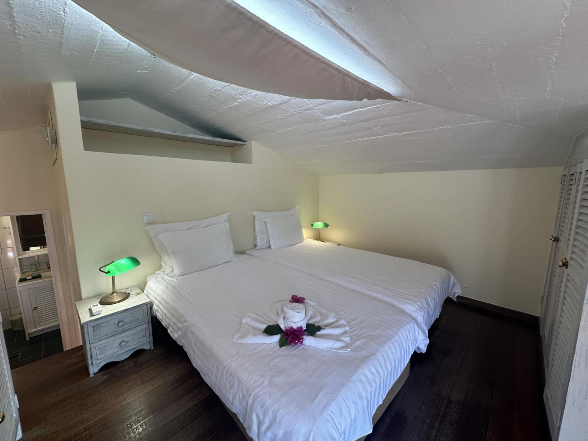 Inn & Art Madeira Caniço Eksteriør bilde