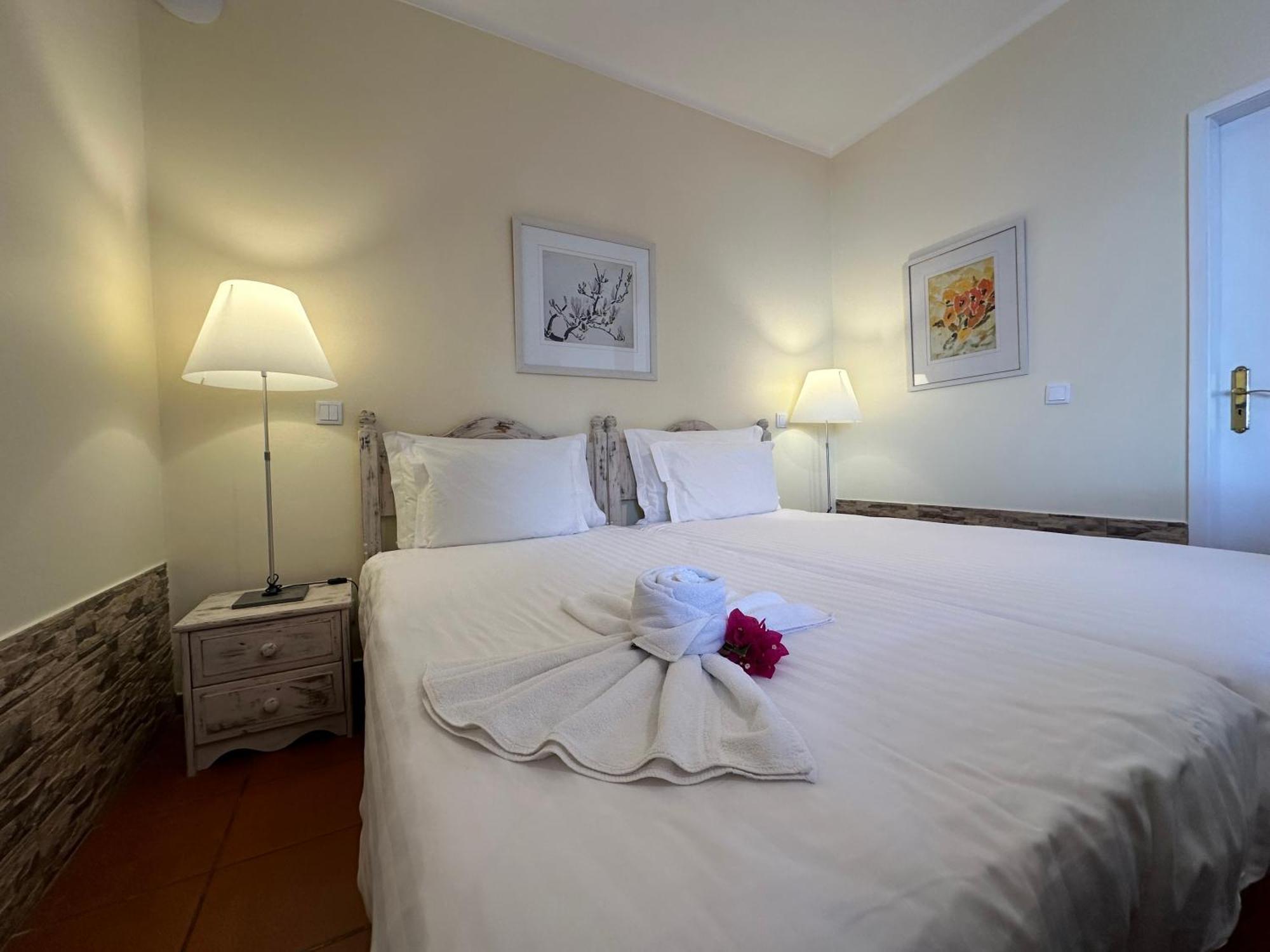 Inn & Art Madeira Caniço Eksteriør bilde